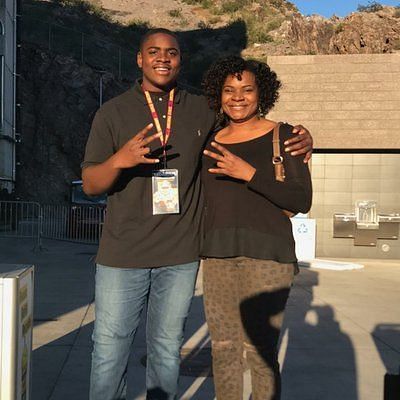 LaDarius Henderson Parents